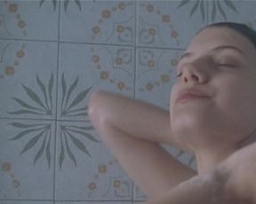 Melanie Laurent nude – La chambre des morts (2007)