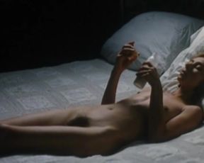 Hot actress Sylvie Testud Nude - Mange, ceci est mon corps (2007) 