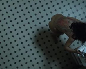 Sexy Salma Hayek Nude - Everly (2014) 