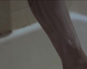 Sexy Amanda Baker Sexy - Lizzie (2013) TV show scenes