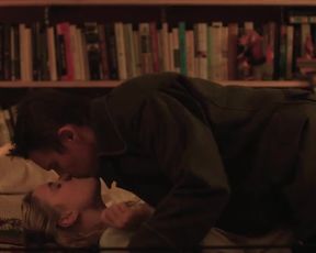 Sexy Greta Gerwig - Maggies Plan (2015) 