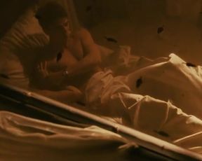 Hot actress Hilary Swank Nude - The Black Dahlia (2006) 