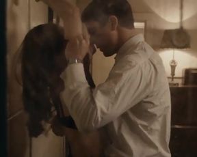 Hot actress Hilary Swank Nude - The Black Dahlia (2006) 