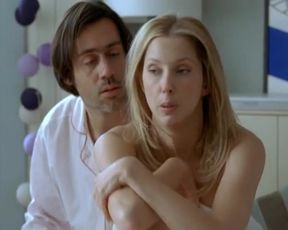 Hot scene Frederique Bel Nude - Fais-moi plaisir! (2009) 