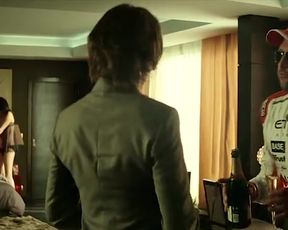 Hot actress Helena Noguerra Nude – L’Arnacoeur (2010) 