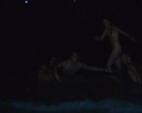 Hot actress Isabelle Ryan, Léa Moszkowicz Nude - Happy (2015) 