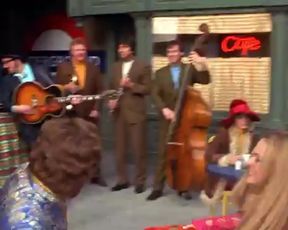 Sexy Heather Graham - Austin Powers_ The Spy Who Shagged Me (1999) 