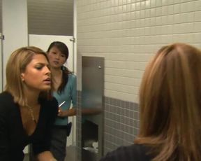 Hot actress Eva Mendes Sexy - Live! (2007) 