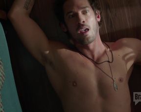 TV show scene Alanna Ubach - Girlfriends Guide to Divorce S03E01-02 (2017) 