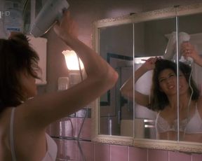 Marisa Tomei nude - Untamed Heart (1993)