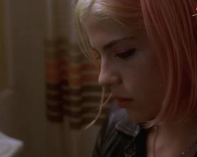 Selma Blair nude - Storytelling (2001)