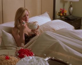 Hot actress Cameron Diaz & Christina Applegate nude - The Sweetest Thing (2002) 