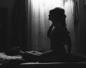 Hot scene Jessy Moravec Nude - Lasst die Alten sterben (2017) 