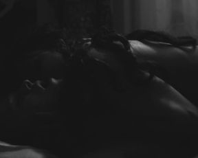 Hot scene Jessy Moravec Nude - Lasst die Alten sterben (2017) 