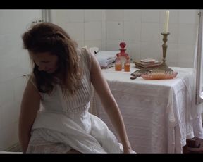 Hot celebs video Georgia Scalliet, Elsa Lepoivre, Florence Viala - Les Trois Soeurs (2015) 