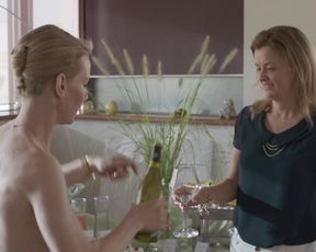 Sandra Hüller, Ingrid Bisu - Toni Erdmann (2016)