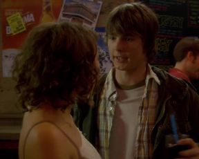 Sexy Jessica Parker Kennedy, Natalie McFetridge - Decoys 2 (2007) 