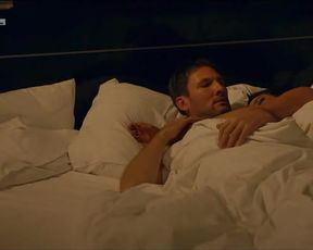 Janina Uhse - GZSZ E5920 (2016) (Sex, Bare Back)