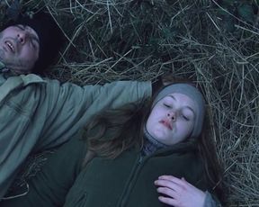 Hot actress Adélaïde Leroux Nude - Flandres (FR 2006) 