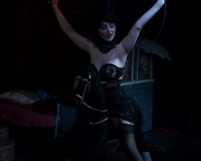 Burlesque Strip SHOW - Lyalya Bezheckaya