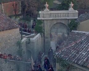 Hot celebs video Monica Bellucci Nude - Le pacte des loups (2001) 