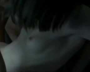 Kate Moran Nude - Quand nous etions punk (2004)