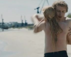 Jaanika Arum Nude - Polaarpoiss (2016)