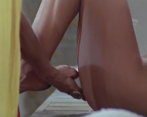 Retro sex sceneo Mirella D'Angelo - Caligula (1979)