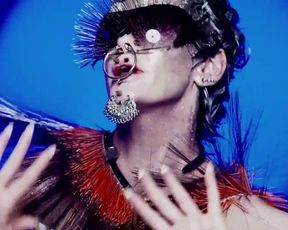 Rose McGowan nude - RM486 (2015)