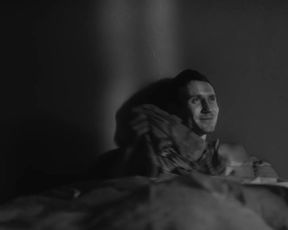 Julia Jentsch Nude - Die Habenichtse (2016)