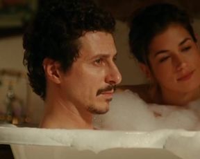 Giulia Michelini Nude - Immaturi (2011)