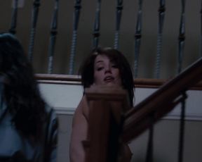 Amber Heard nude-The Joneses (2009)