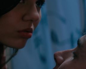 Victoria Justice - Naomi and Ely's No Kiss List (2015)