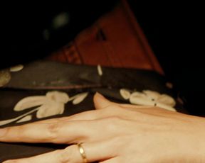 Monica Bellucci nude (Malena UNCUT Scene)