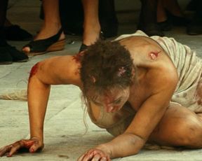 Monica Bellucci nude (Malena UNCUT Scene)