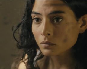 Hot scene Nailia Harzoune Nude - Renaitre (2015) 