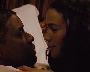 Paula Patton nude - 2 Guns (2013)