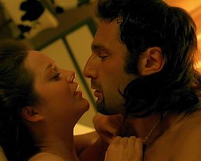 Naked scenes Marion Cotillard nude -  Love Me if You Dare (2003)