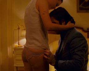 Naked scenes Natalie Portman nude - Hotel Chevalier (2007)