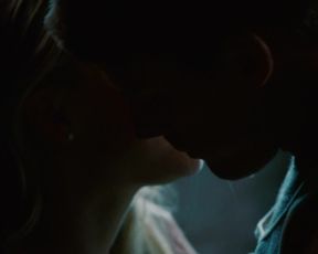 Amanda Seyfried nude - Dear John (2010)