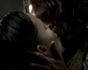 Actress Moon Bloodgood nude - Pathfinder (2007)