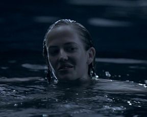 Celebs Maria Valverde, Eva Green nude - Cracks (2009)