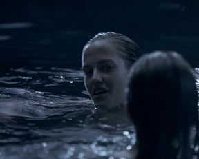 Celebs Maria Valverde, Eva Green nude - Cracks (2009)