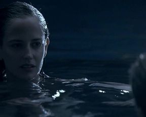 Celebs Maria Valverde, Eva Green nude - Cracks (2009)