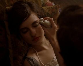 Celebs Maria Valverde, Eva Green nude - Cracks (2009)