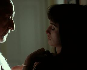 Penelope Cruz nude - Elegy (2008)