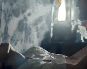 Marisol Ribeiro, Priscilla Sol, Thaila Ayala - Apneia (2015)