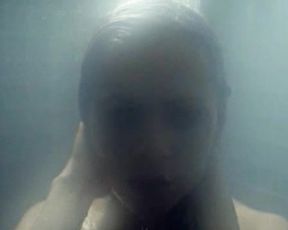 Marisol Ribeiro, Priscilla Sol, Thaila Ayala - Apneia (2015)