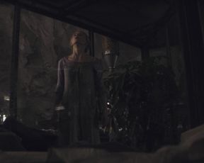 TV show scene Paz Vega, Brit Marling - The OA S01E05 (2016) 