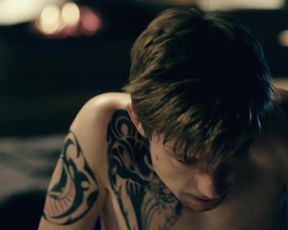 TV show scene Paulina Andreeva nude - Metod S01E01-04 (2015) 